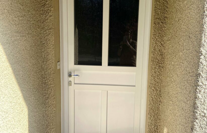 Rénovation Porte d'entrée en Fibre de verre - Classique 6